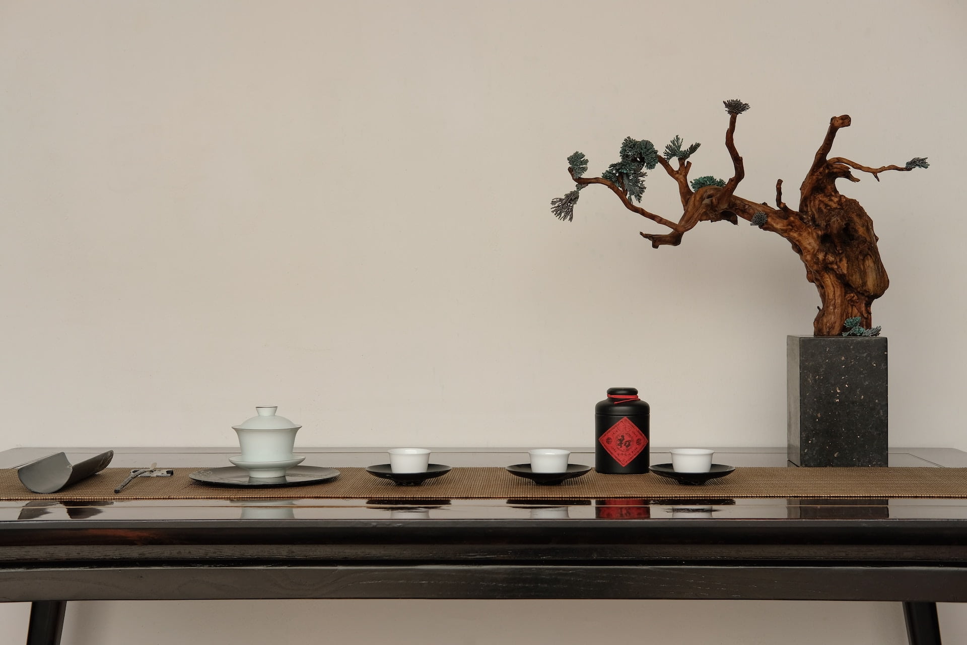 A photo of tea set